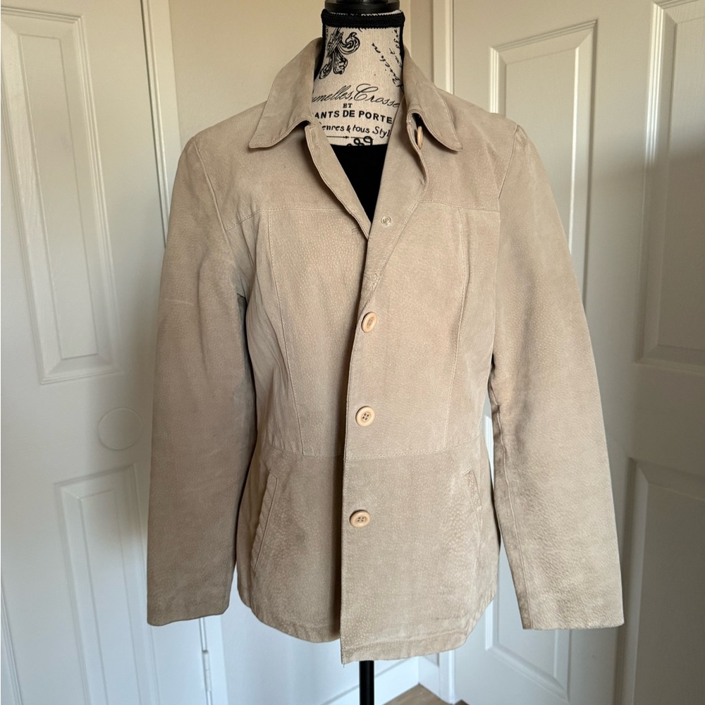 Vintage Women’s Beyond Sport California Genuine Leather Jacket